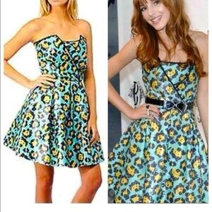 Bella Thorne Cece Jones Shake it up Betsey Johnson Strapless Dress
